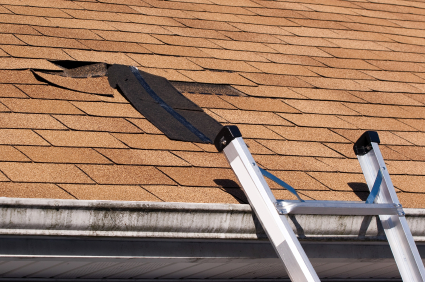 How to Protect Yourself When Hiring a Roofer