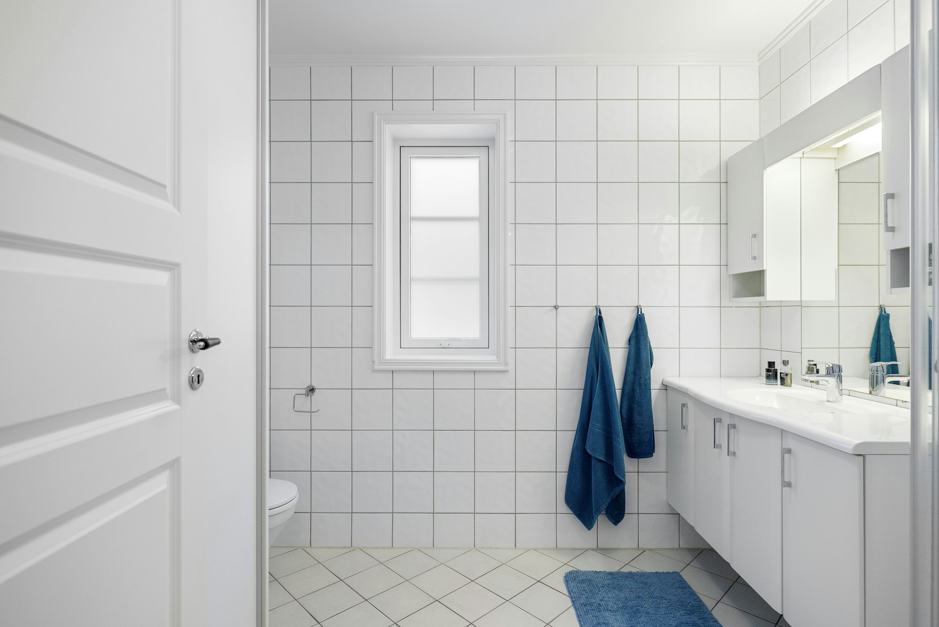 How to Choose the Right Tiles for Your Bathroom